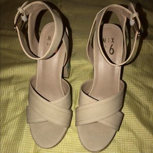 Mix No. 6 heels (Sz 8.5)